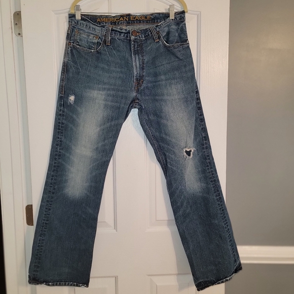 American Eagle Men's Low Rise Boot Cut Jeans 33x30 - Picture 3 of 4